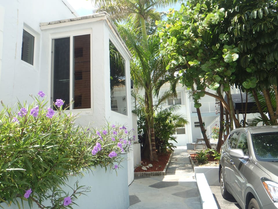 side private parking by kitchen door