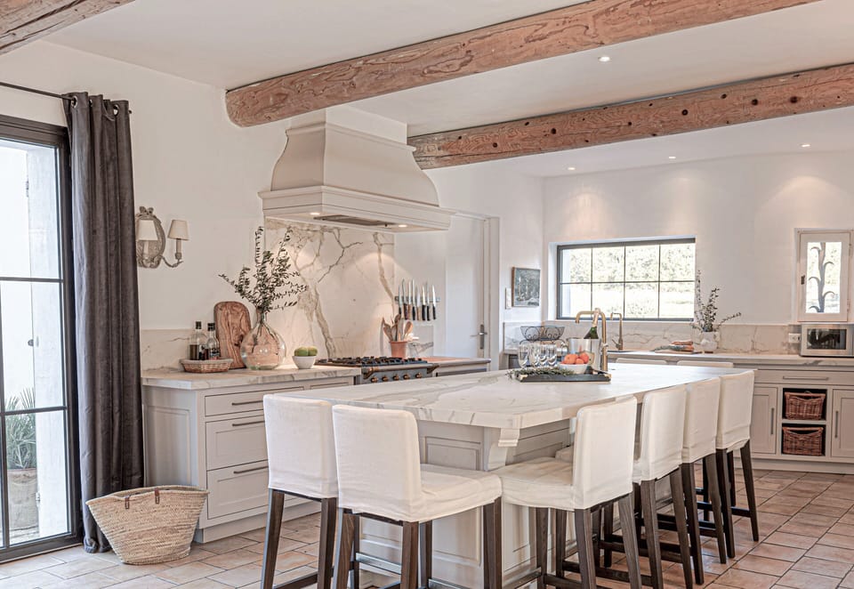 The kitchen recently underwent a complete renovation to accommodate more seating