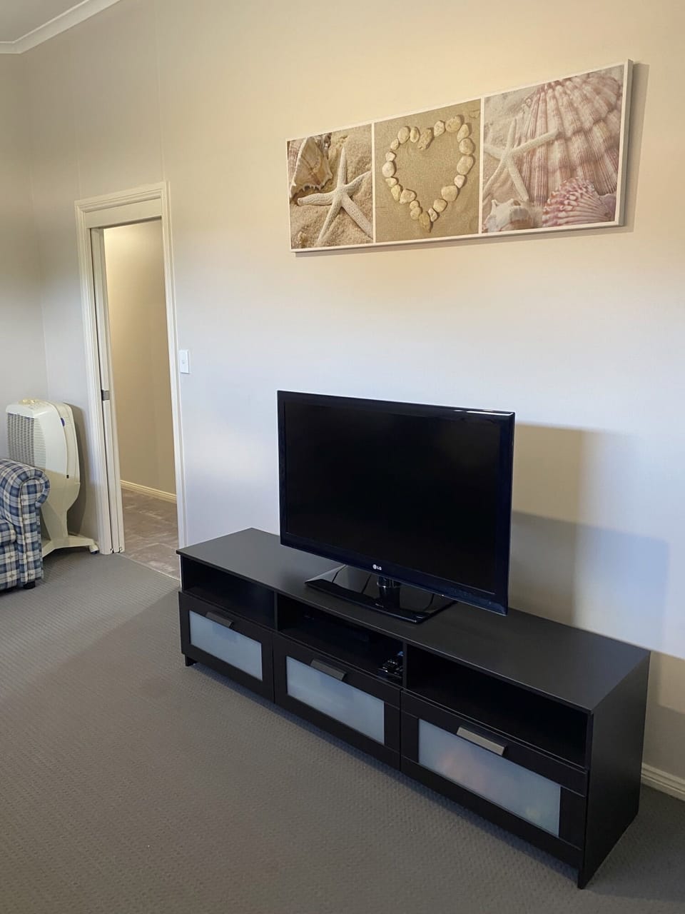Second living TV- 60 Inch smart TV (Tv has been changed to 60" to 42" pictured)