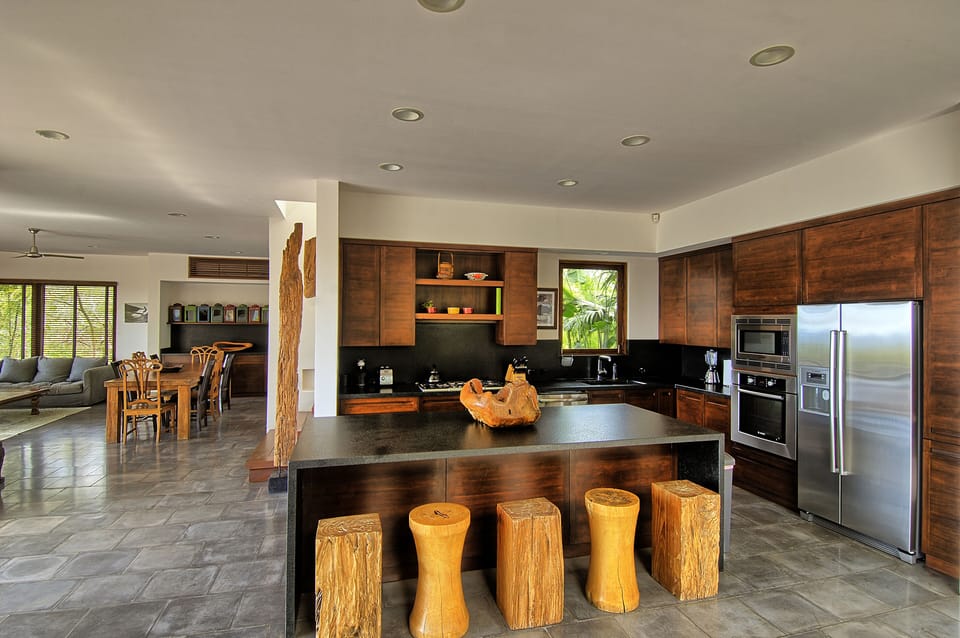 Fully equipped kitchen
