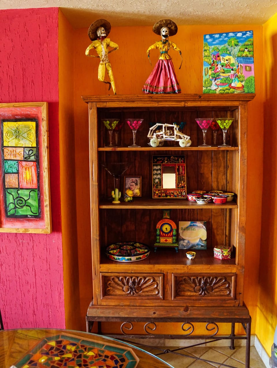 beautiful bright Mexican decor