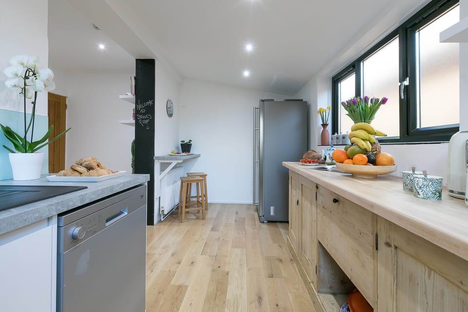 Stones Reef kitchen