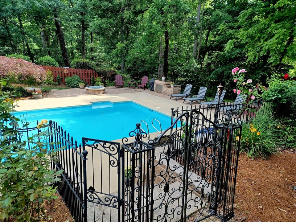 Pool open Memorial Day to Labor Day