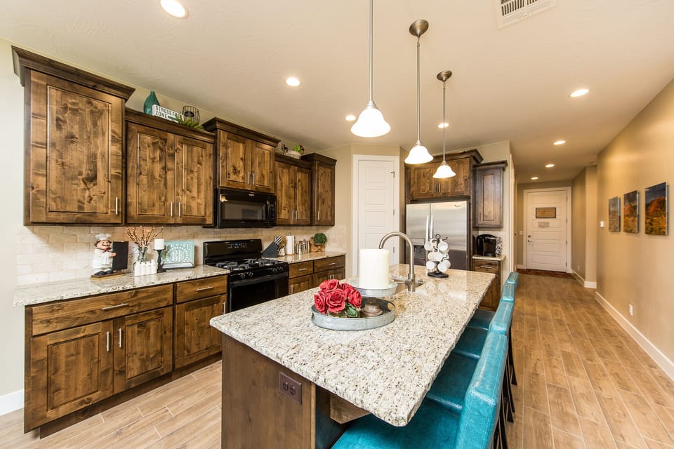 Kitchen Has ALL Bowls, Dishes, Glasses, Utensils, Pots, Pans, Etc. To Use