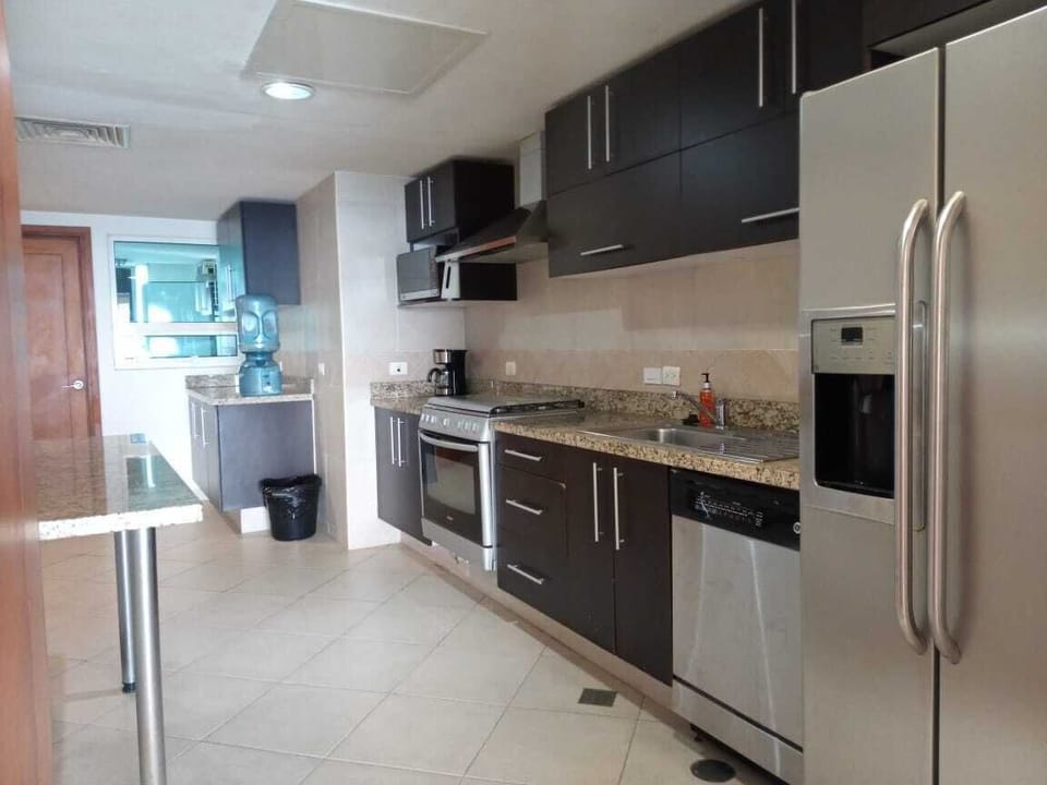 Large Kitchen
