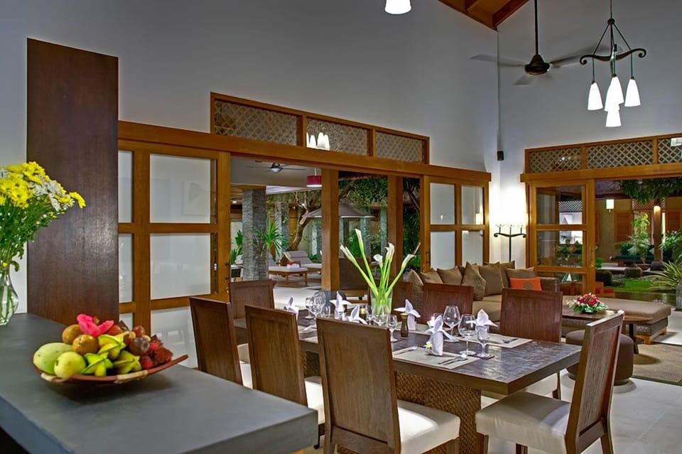 Private 7BR villa by the beach, Seminyak