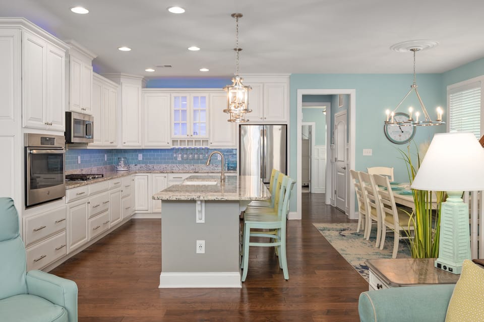 Kitchen & dining room