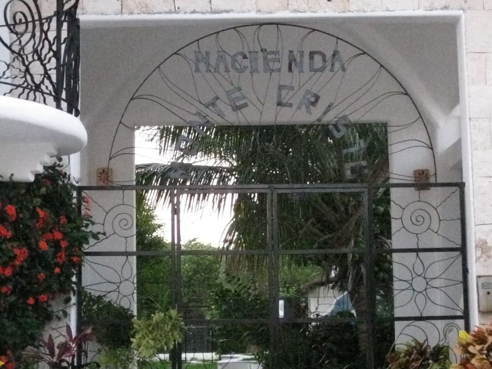 Gated complex