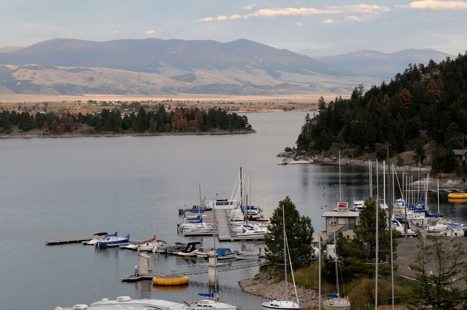 Yacht Basin Marina - a walk away