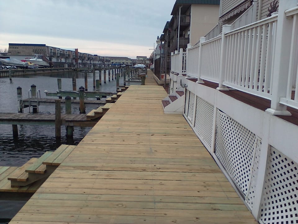 Dock