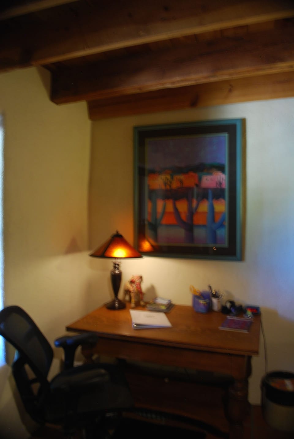 Desk/study area
