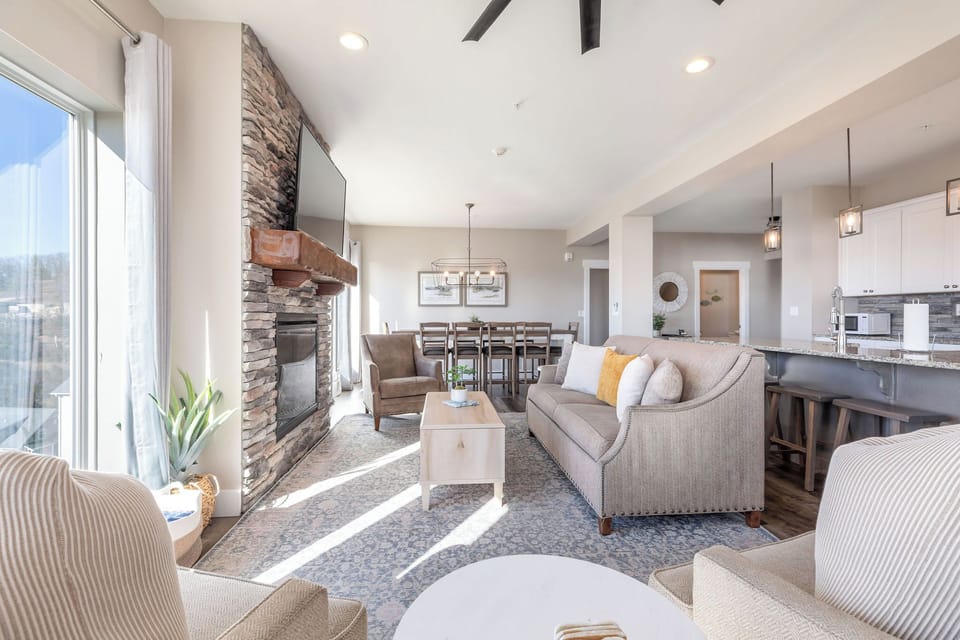 Main level entertainment space with room for everyone