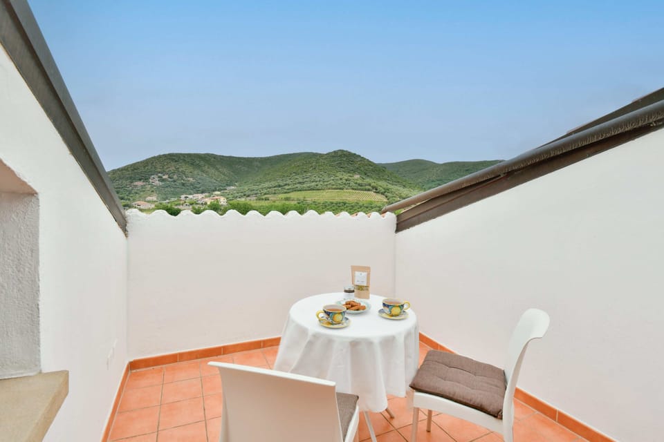 Upper private terrace