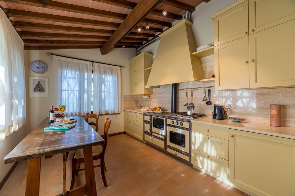 Fully equipped kitchen ground floor