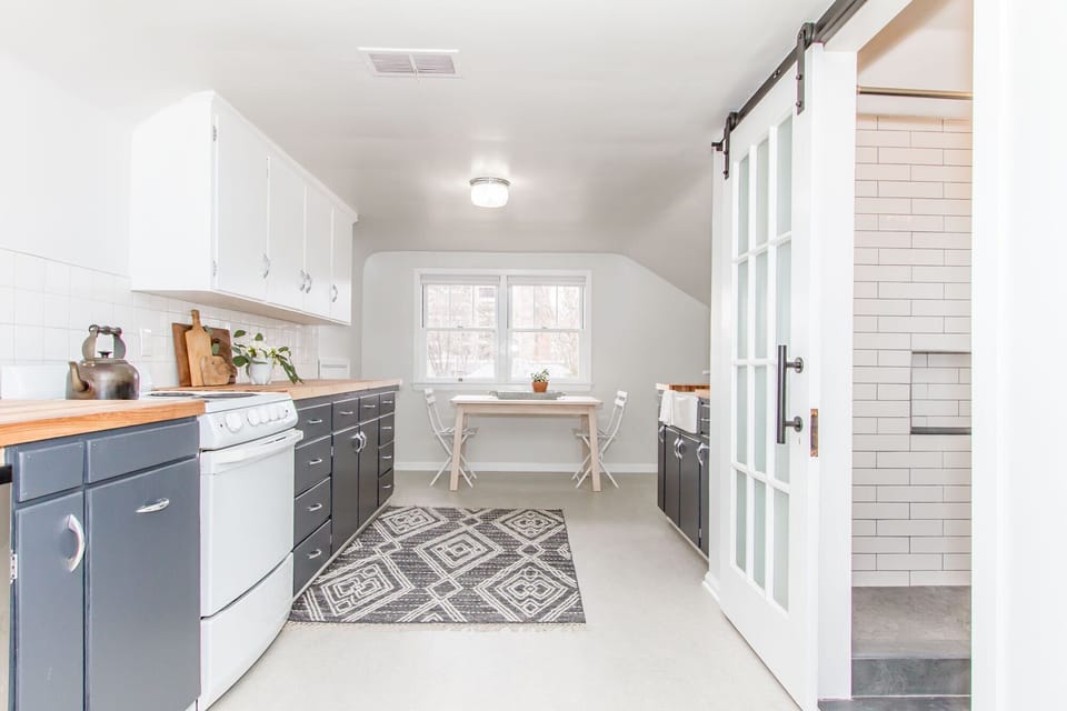 New Eat In Kitchen