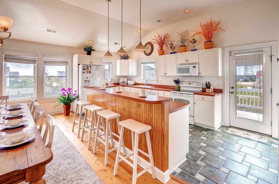 Surf-or-Sound-Realty-Island-Breeze-790-Kitchen
