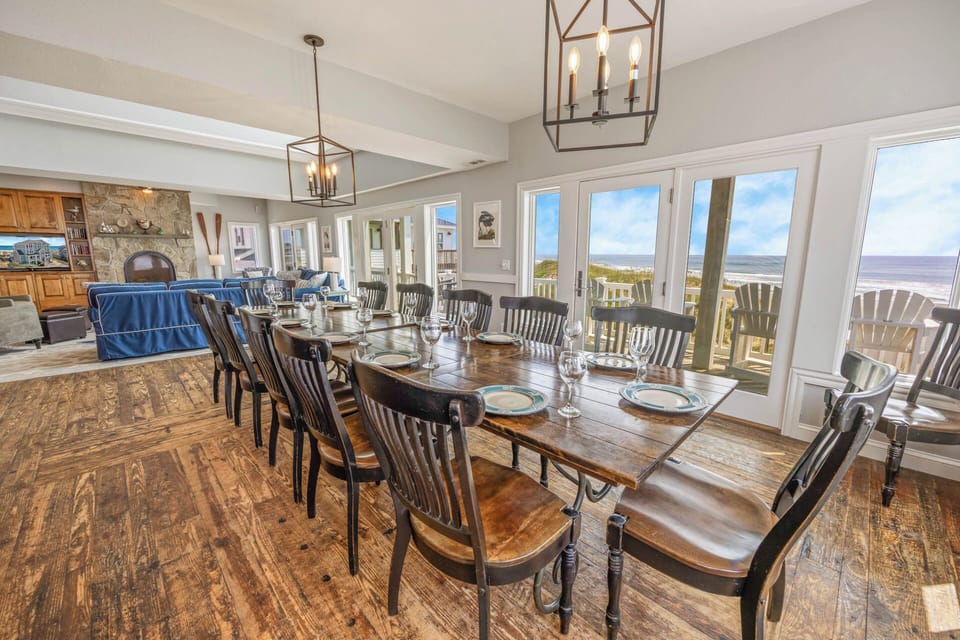 Surf or Sound Realty - 728 - Terrapin's Pace - Dining Area -4