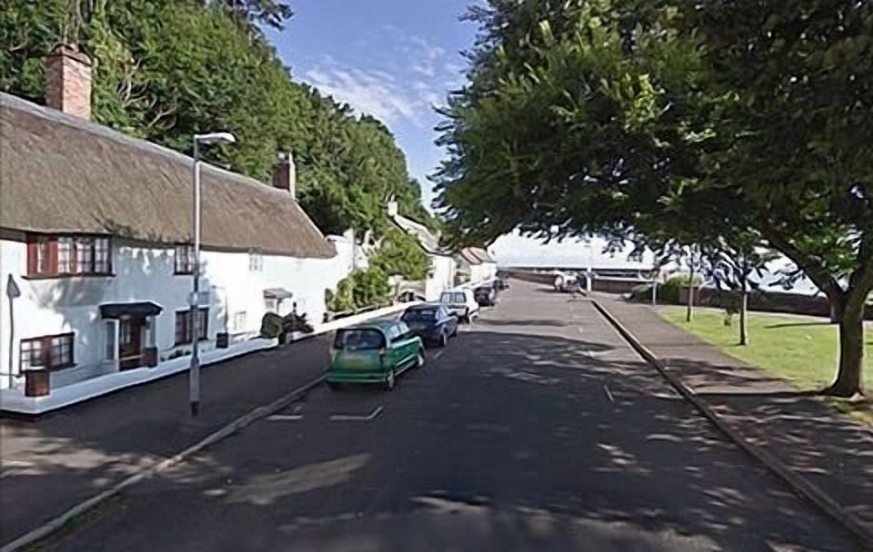Available parking on Quay Street