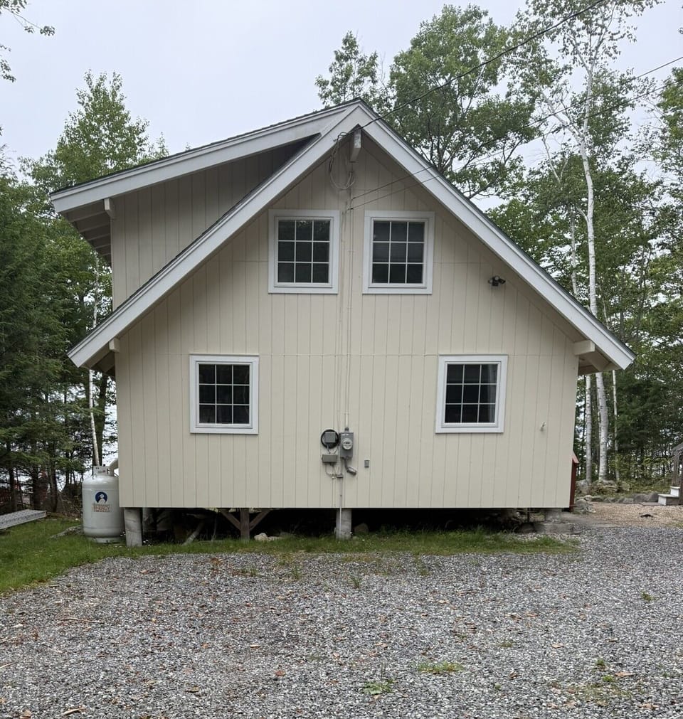 Main Cottage from the driveway