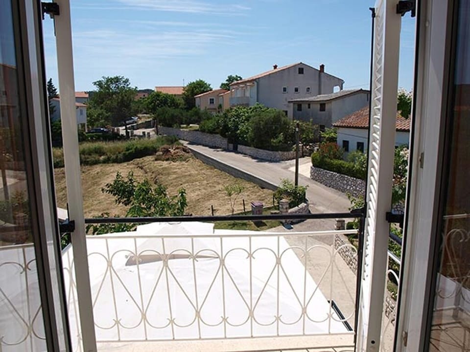 Balcony 2