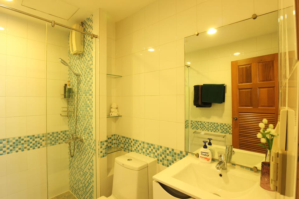 2BR. Spacious, BTS 5 min, Family &amp; Group