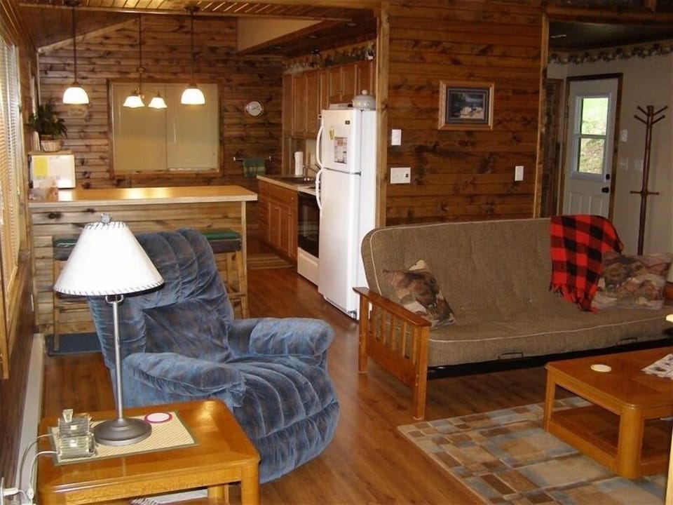 Kitchen/Breakfast Bar/Living Room