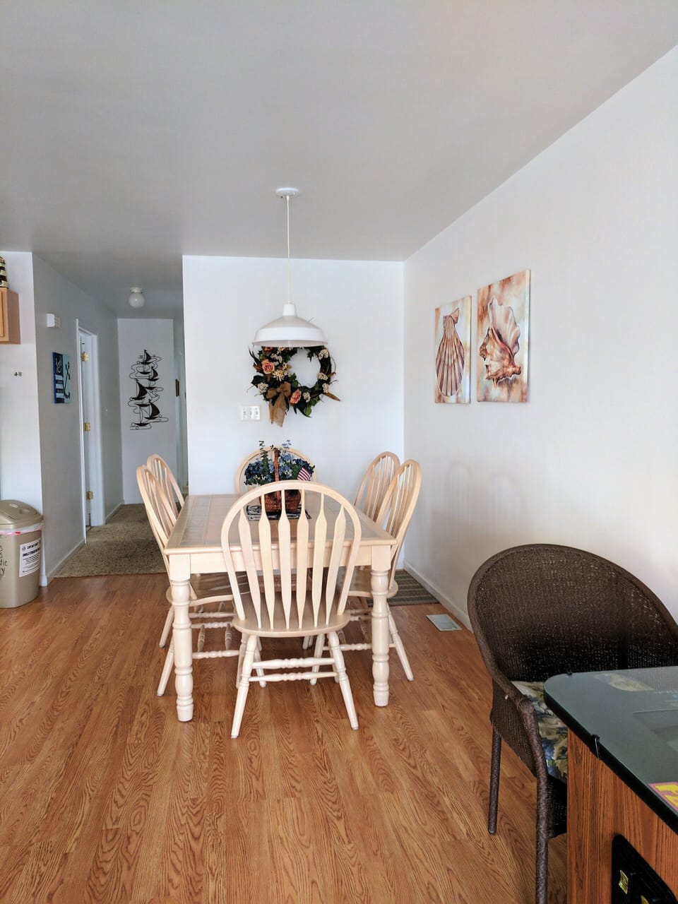 Dining Area with 6 chair, extra comfortable folding chairs