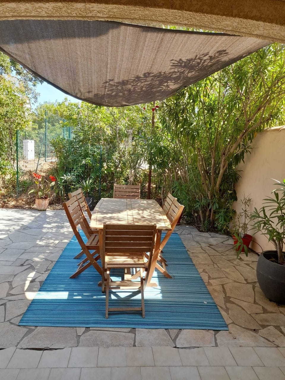 Garden Dinning