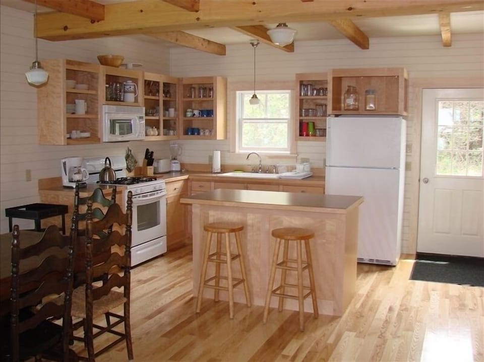 Fully appointed kitchen