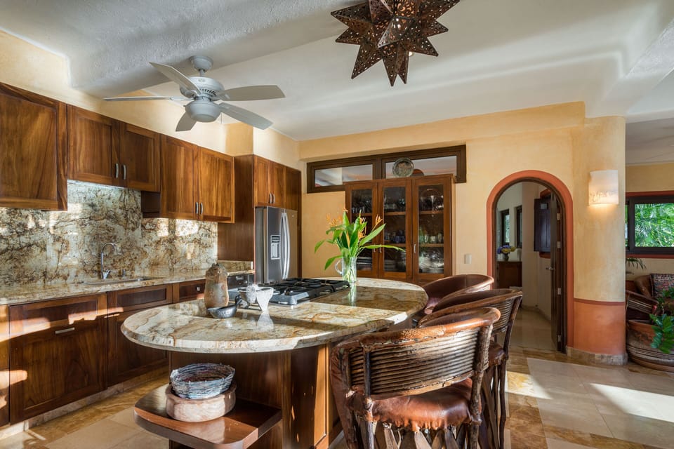 Kitchen 'island' table.