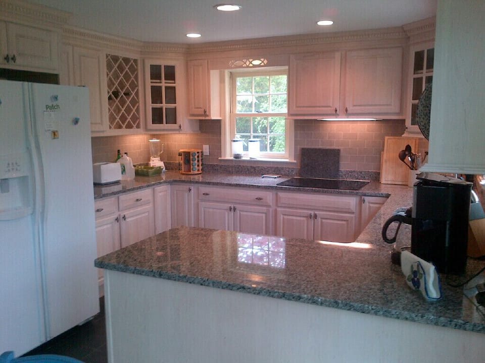 New Kitchen 2012 - Granite - convection cooktop/blower - new appliances