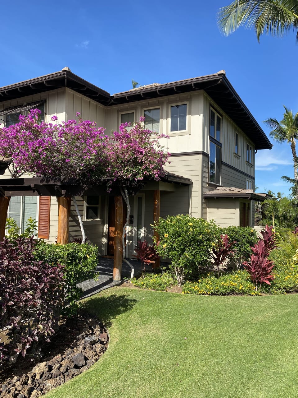Front Entrance - Corner Unit 