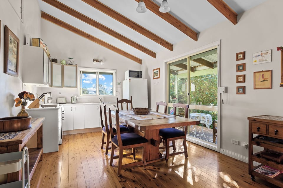 Rustic kitchen area, large fridge, gas stove+oven, microwave, toaster& kettle