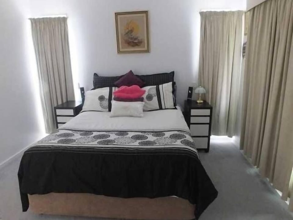 Main Bedroom with walk in robe and en-suite
