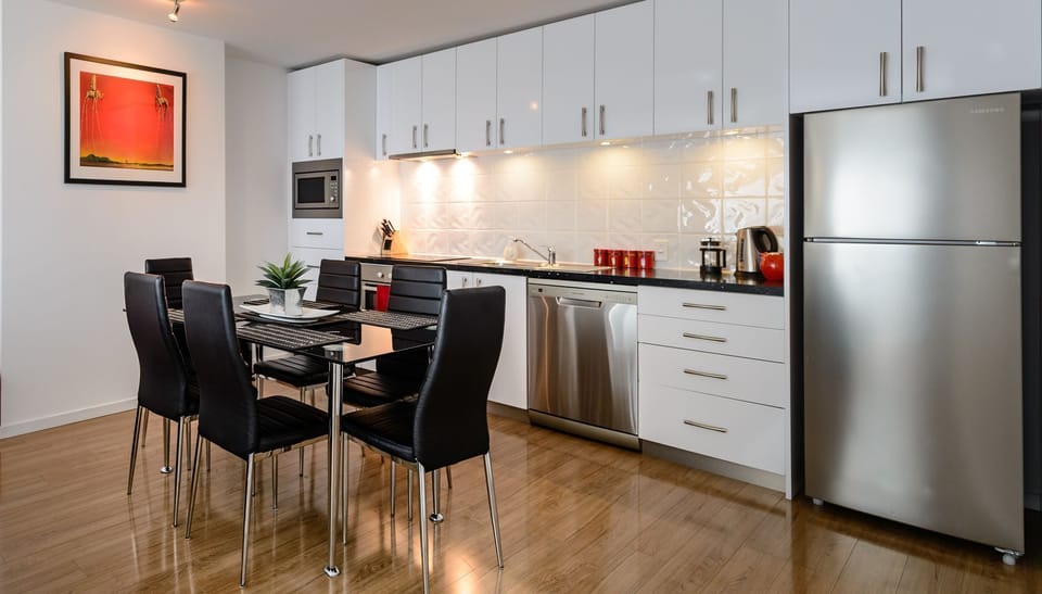 Dining table seating 6 with fully equipped kitchen and full size appliances