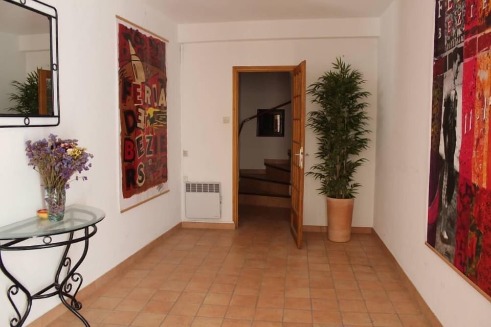 Ground floor Entrance Hall