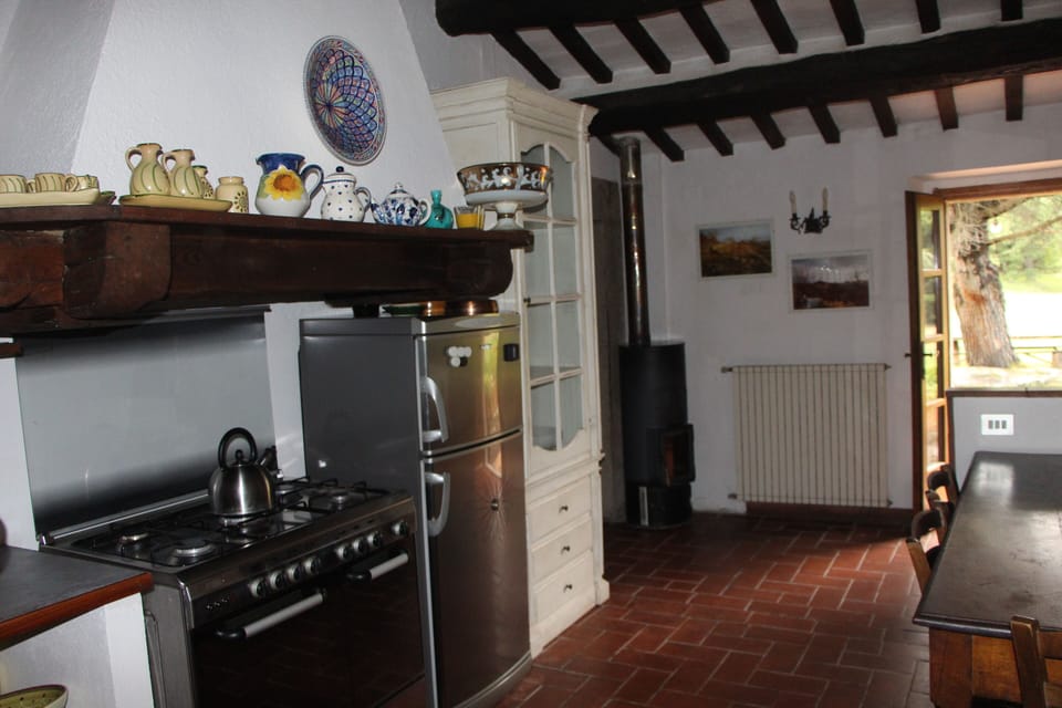 Front door enters into the kitchen