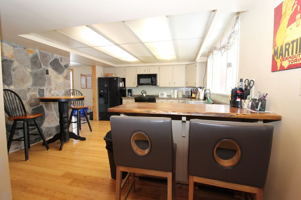Large Kitchen With Eat-Up Bar