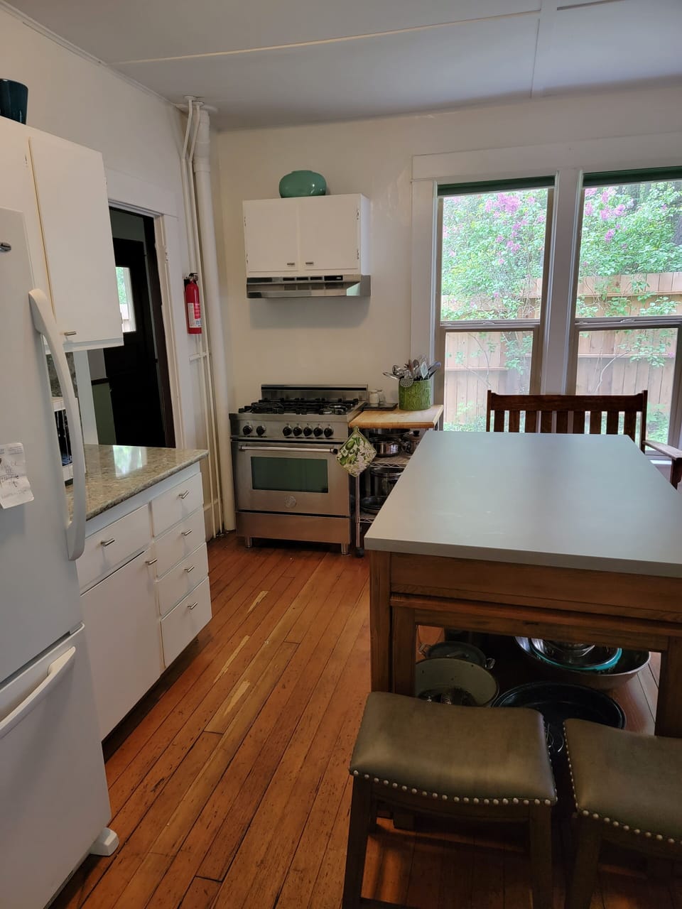 kitchen gas stove