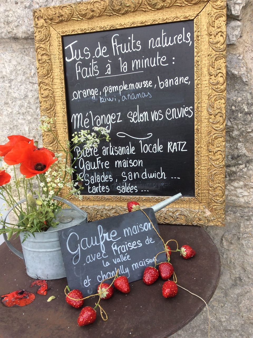 One hundred metres to our favourite cafe. Delicious simple food with the freshes