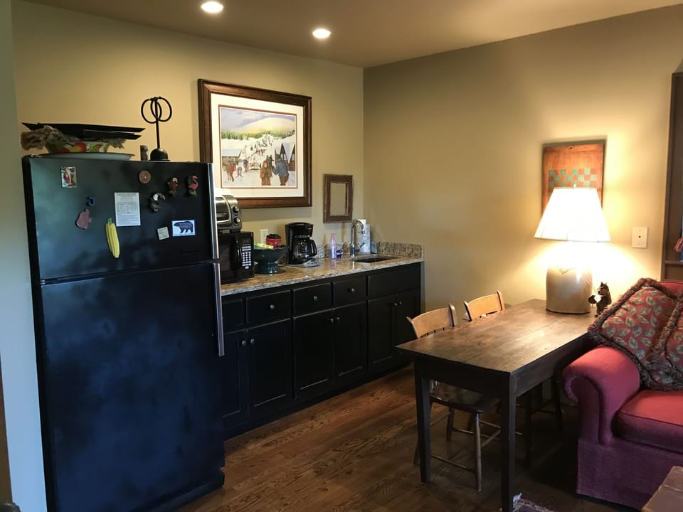 Keeping Room Area
