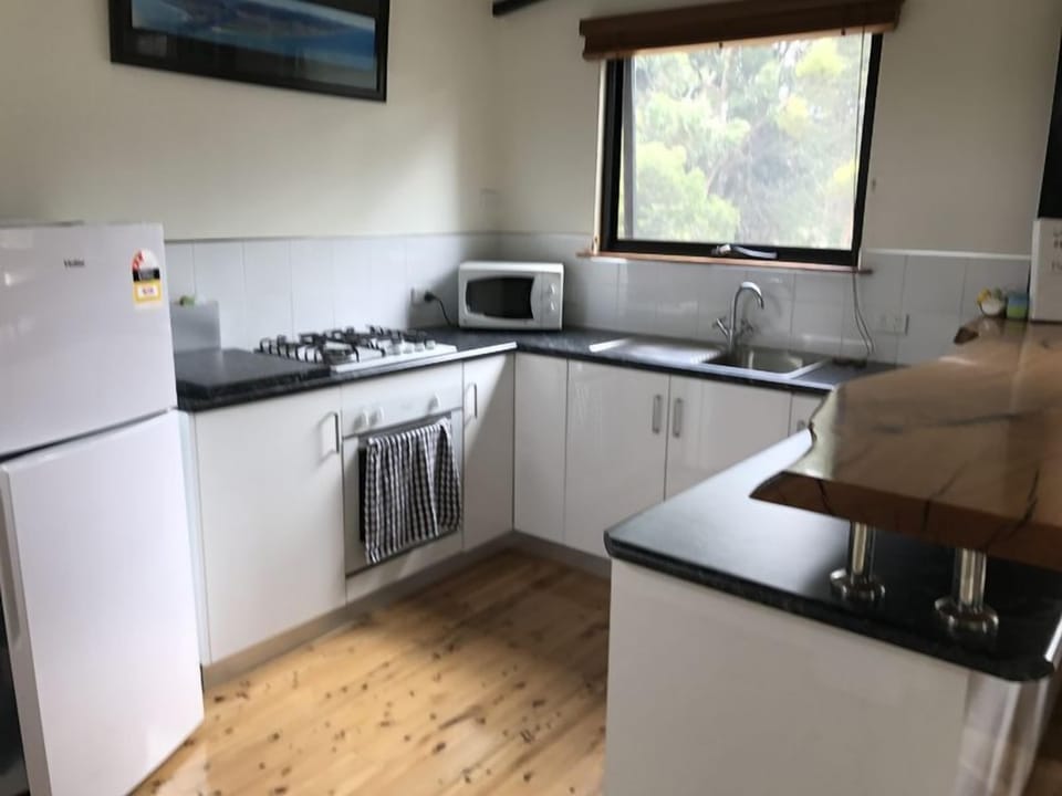 upstairs kitchen 