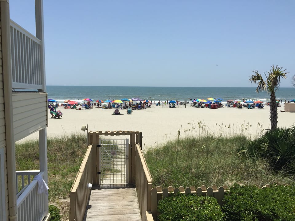 Beach access only down 1 flight of stairs