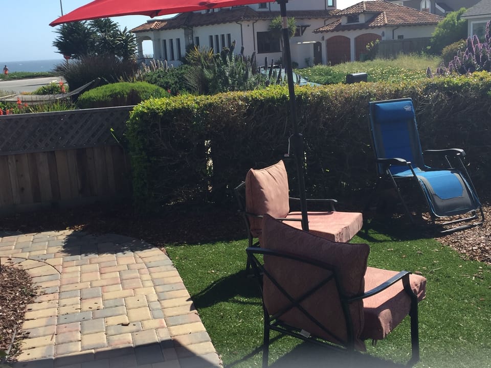 Frontward with ocean view!