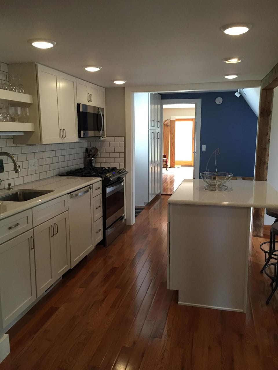 Galley Kitchen - all new appliances