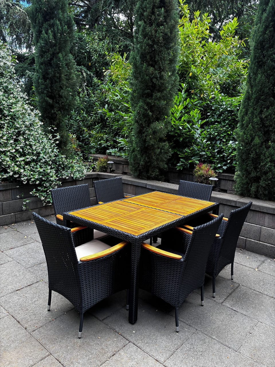 Summer outdoor seating on the lower patio