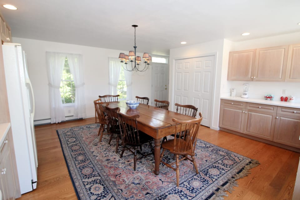 Spacious and well equipped eat in kitchen