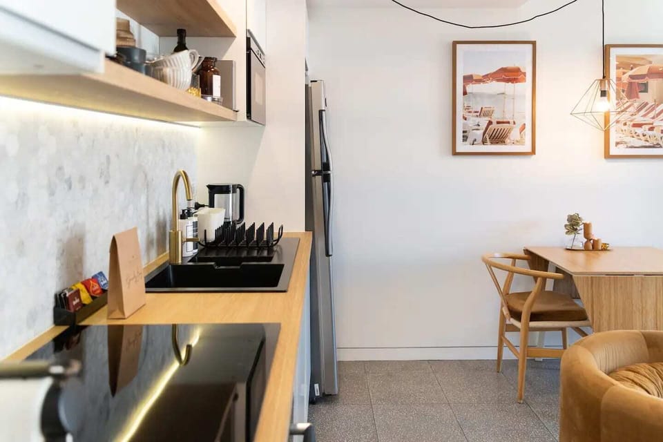 Kitchen with dishwasher