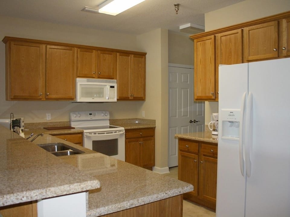 Fully equipped kitchen with full size appliances.
Typical 2 BR unit 