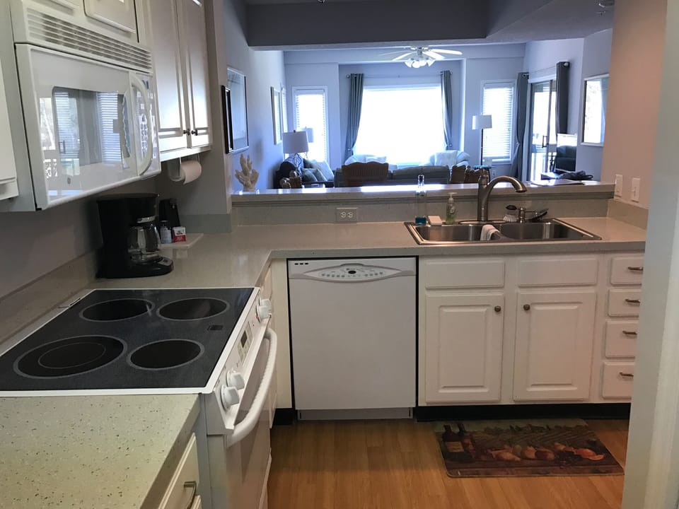 Updated full kitchen